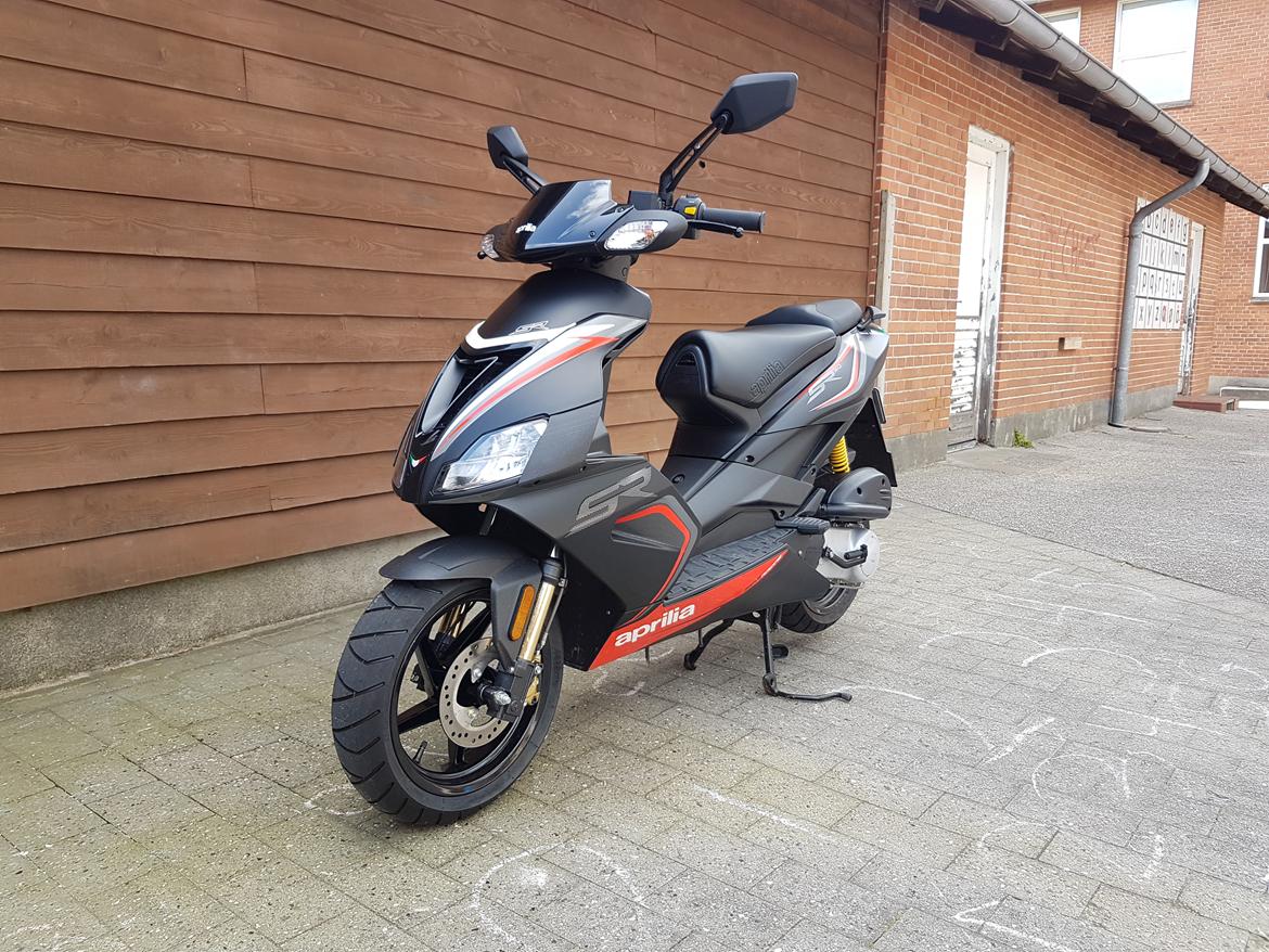 Aprilia SR 50 R billede 2