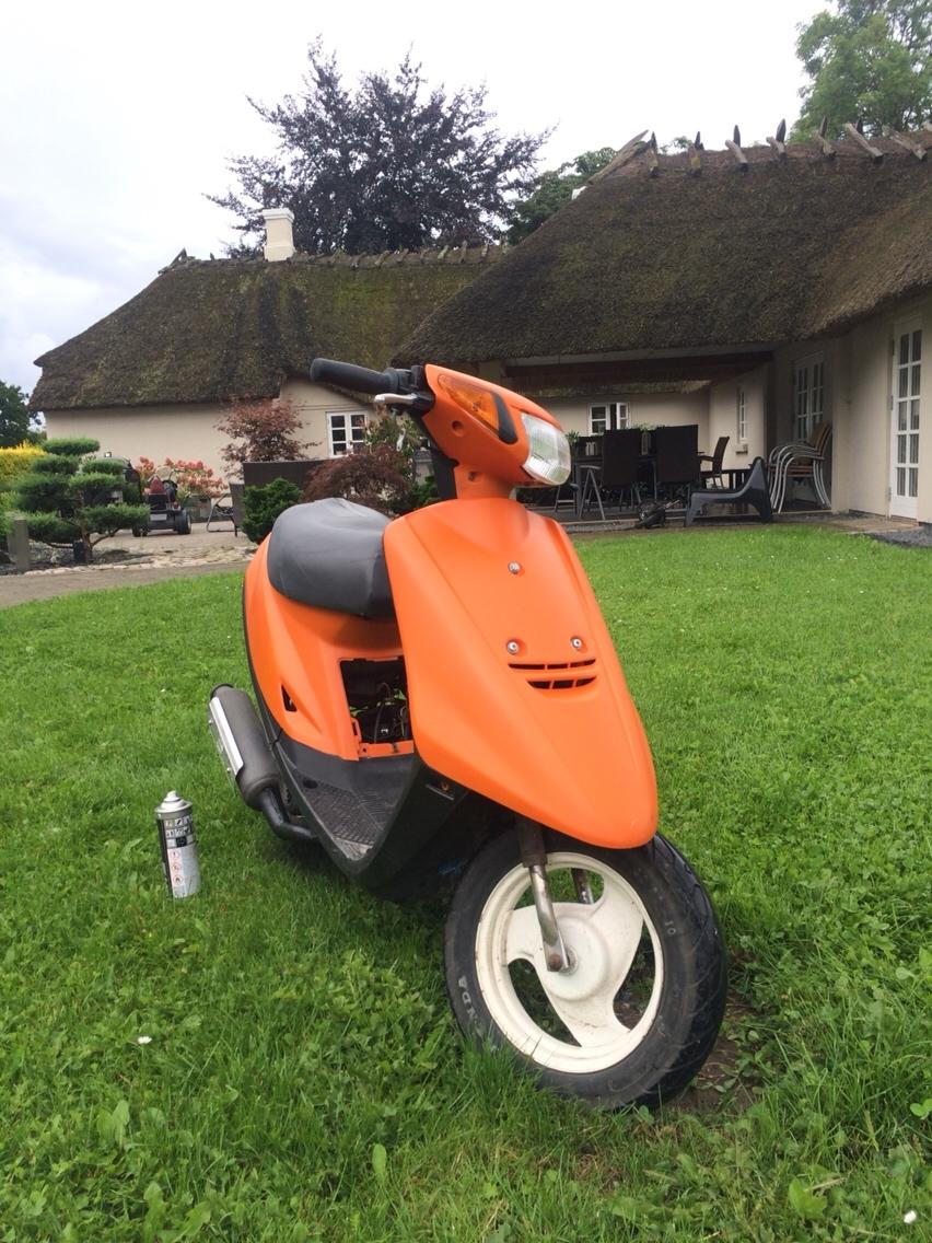 Yamaha Jog AS - har lige fået lidt rustspray billede 4