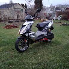 Aprilia Sr 50 r factory ditech 