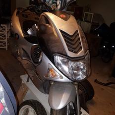 Kymco Super 9