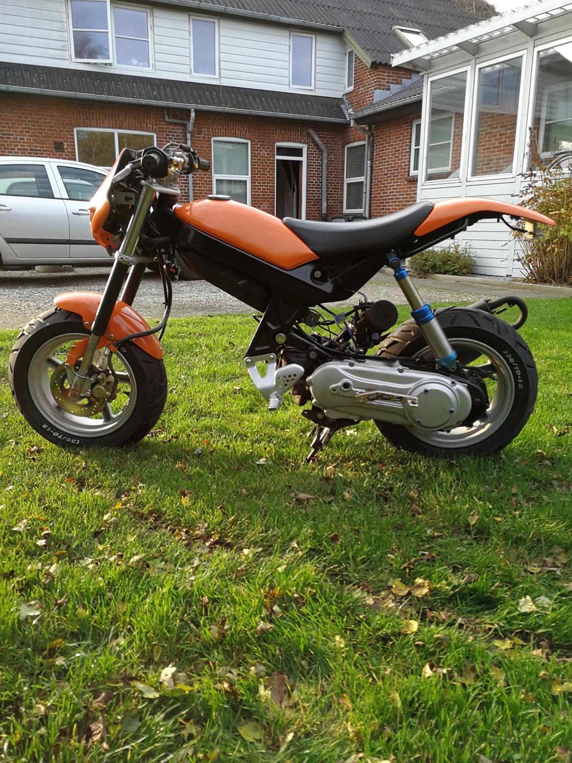 Suzuki street  billede 1