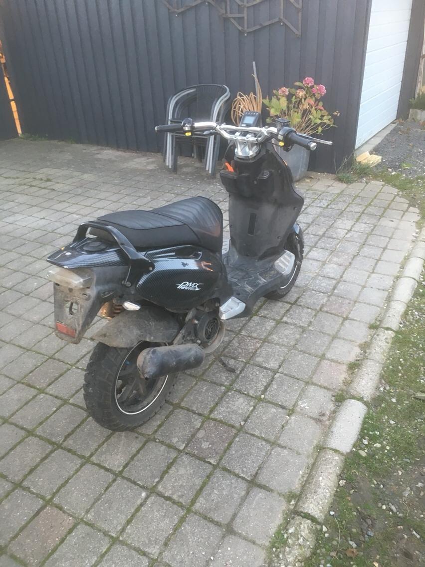 PGO Pmx Naked billede 4