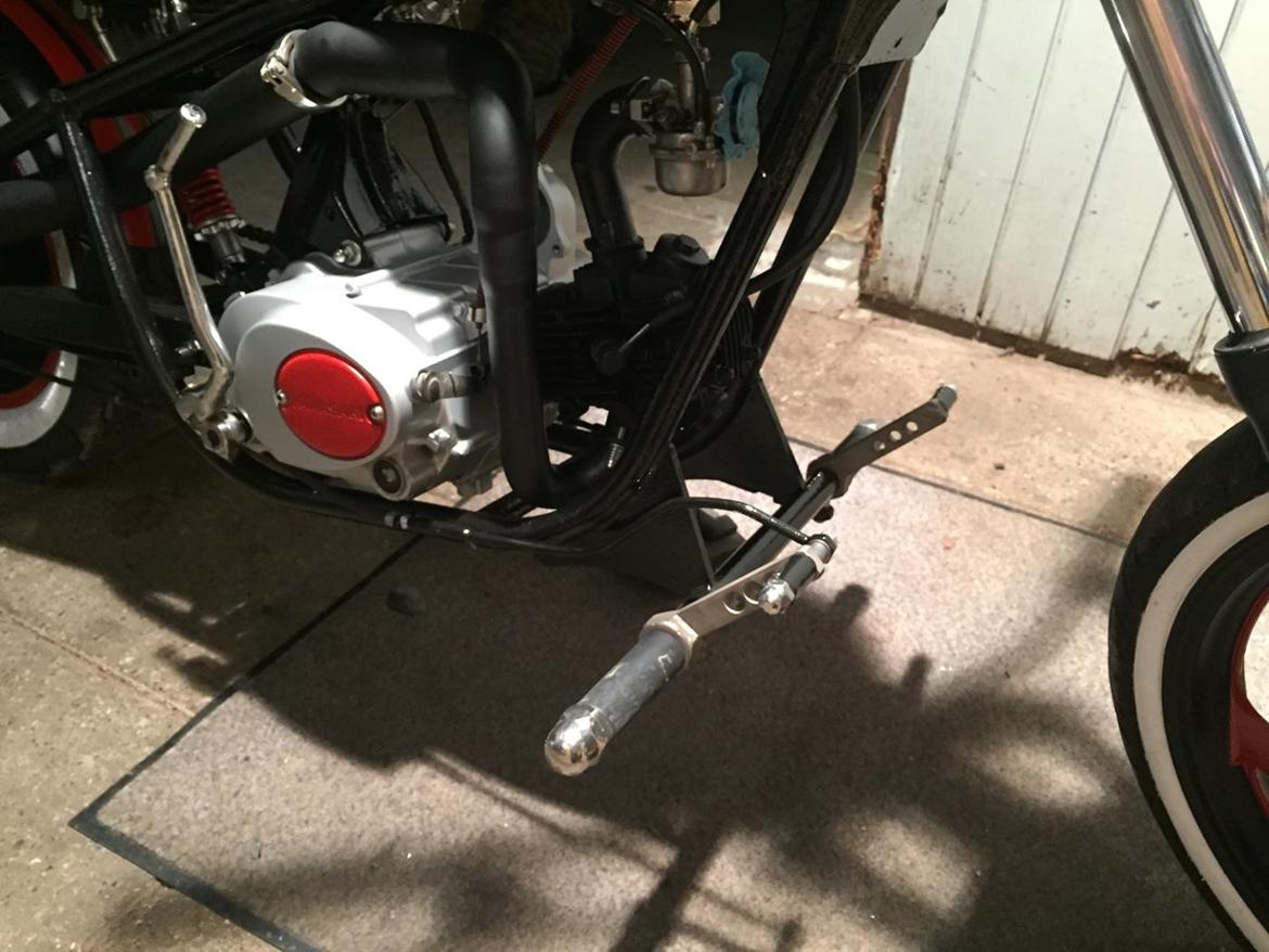 Kinroad BOBBER Prince - Mit fremrykker sæt. både gear og bremse er flyttet med. billede 9