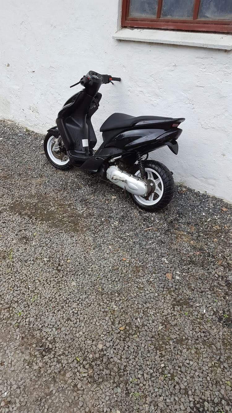 Yamaha Jog R (tidligere scooter) billede 3