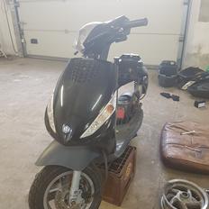 Piaggio New Zip