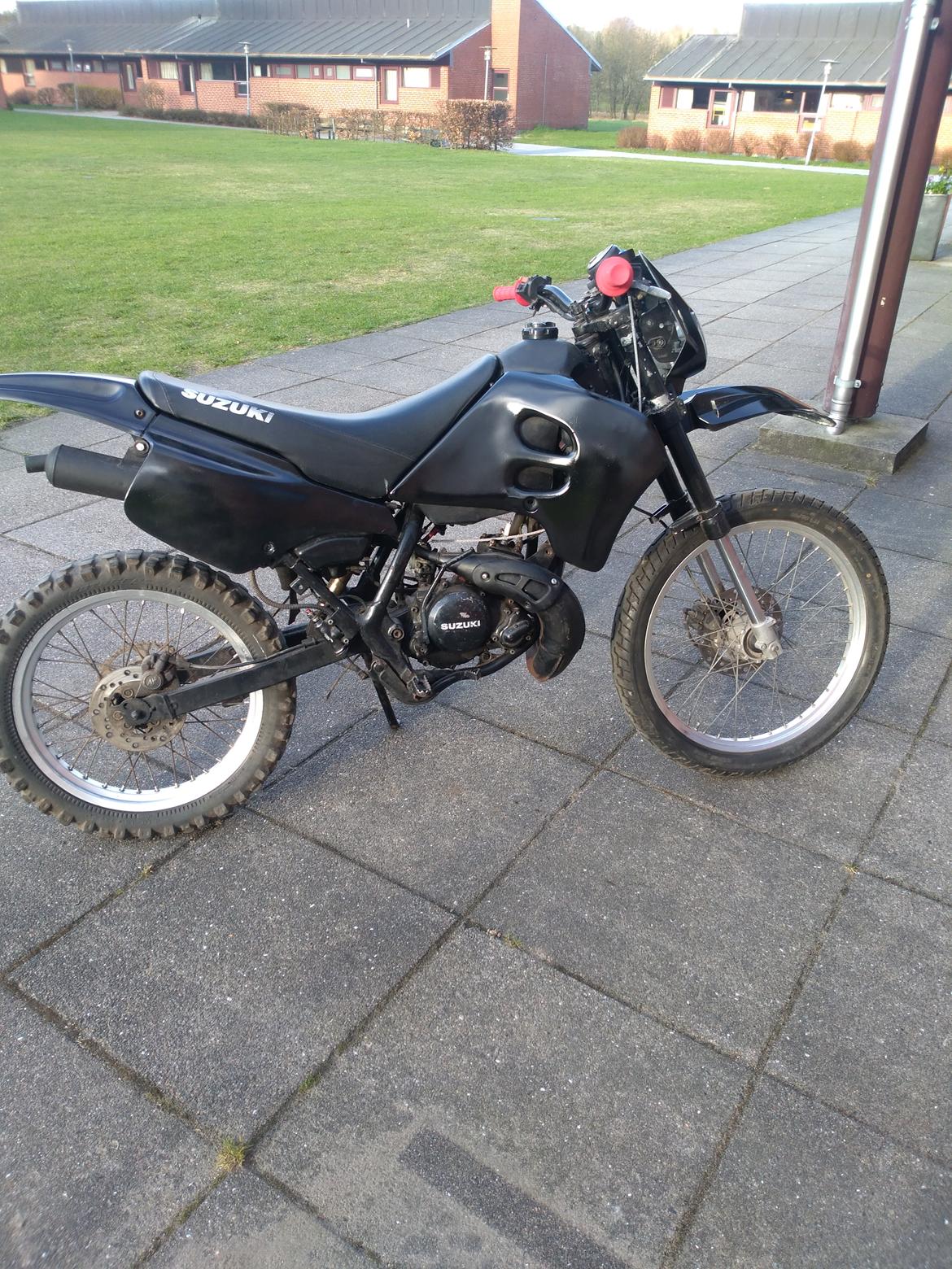 Suzuki rmx billede 1