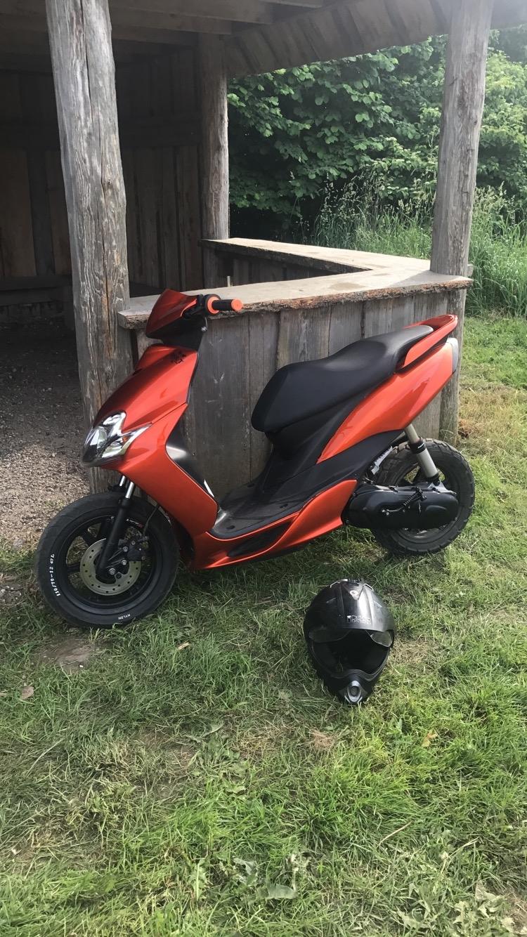 Yamaha Jog r billede 1