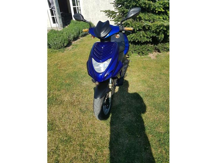 {{currentPhoto.altText}} billede {{currentPhoto.number}}