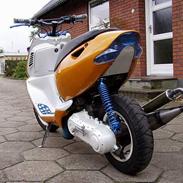 Aprilia Sonic (Orange Power)