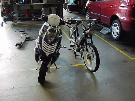 Aprilia sonic SOLGT ! - min sonic og min kammerats puch svin  billede 9