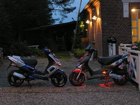 Peugeot Speedfight 2 AC SMADRET - min og min ven emils kymco internet adressen er længere nede... billede 10