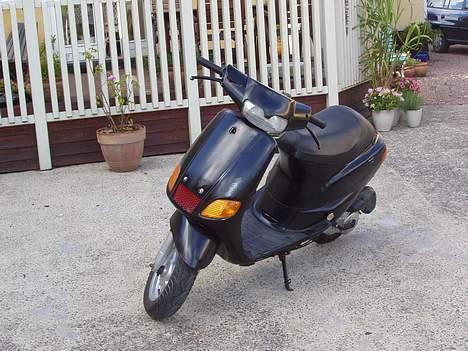 Piaggio zip Solgt - Før den blevet malet.. billede 1