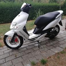 Yamaha Jog R Snow White (STJÅLET) 