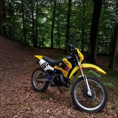 Suzuki rmx