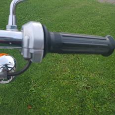 Suzuki  FZ50 SUZI metalicrød 