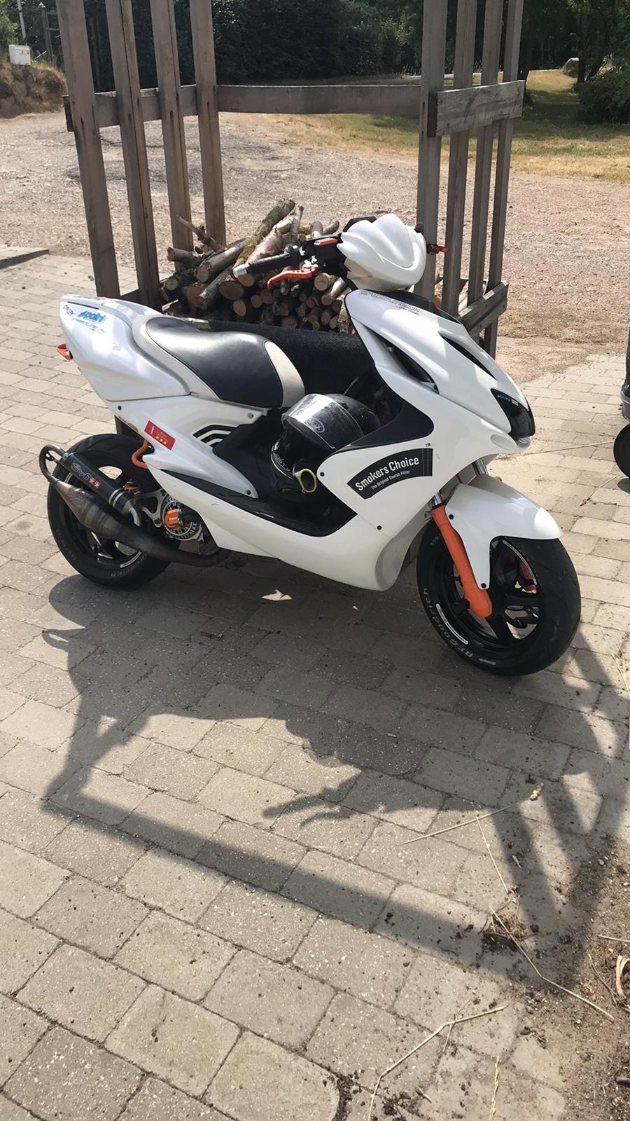 Yamaha Aerox R/T billede 8