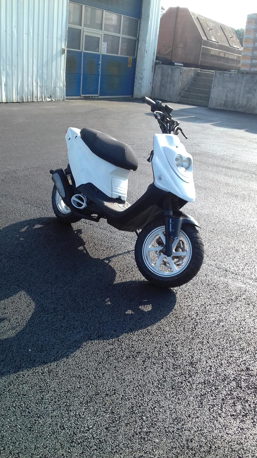 PGO Hot 50 naked tidl scooter billede 1