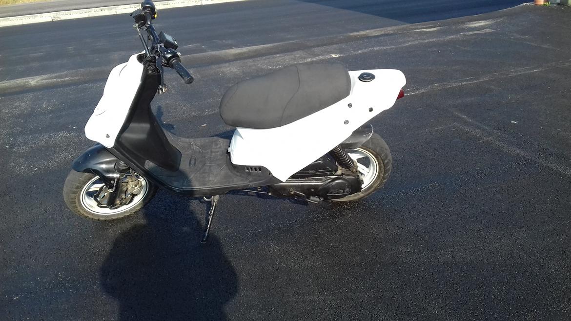 PGO Hot 50 naked tidl scooter billede 4