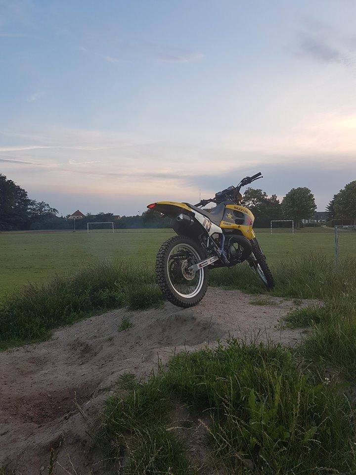 Suzuki rmx billede 3