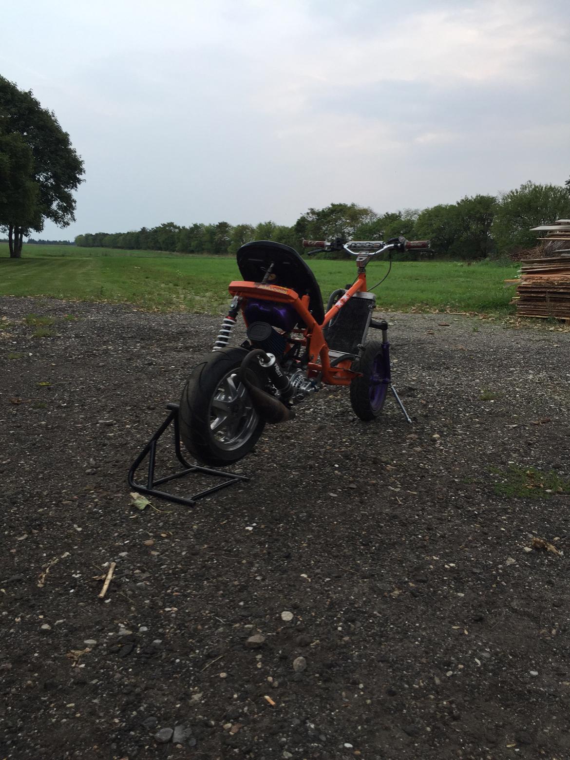 Yamaha Neos/jog rr (bygget om) billede 1