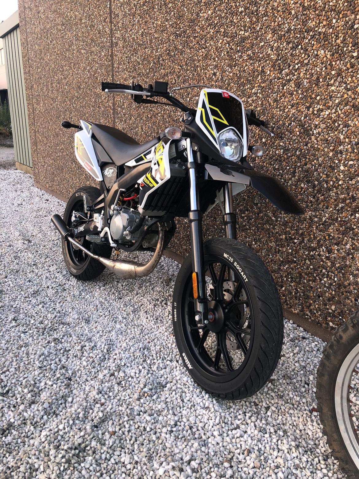 Derbi Senda Xtreme Fluo-Yellow billede 15