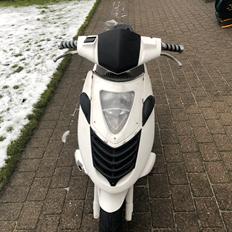 Aprilia Sonic SOLGT!!