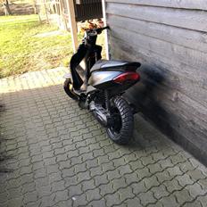 Yamaha Jog r (solgt)