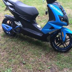 Peugeot peugeot speedfight 4 