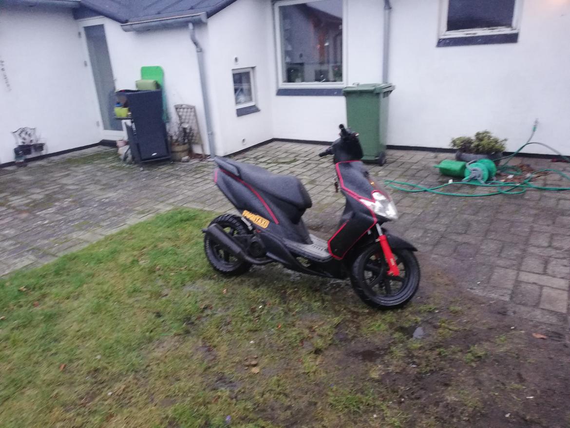 Yamaha jog r billede 3