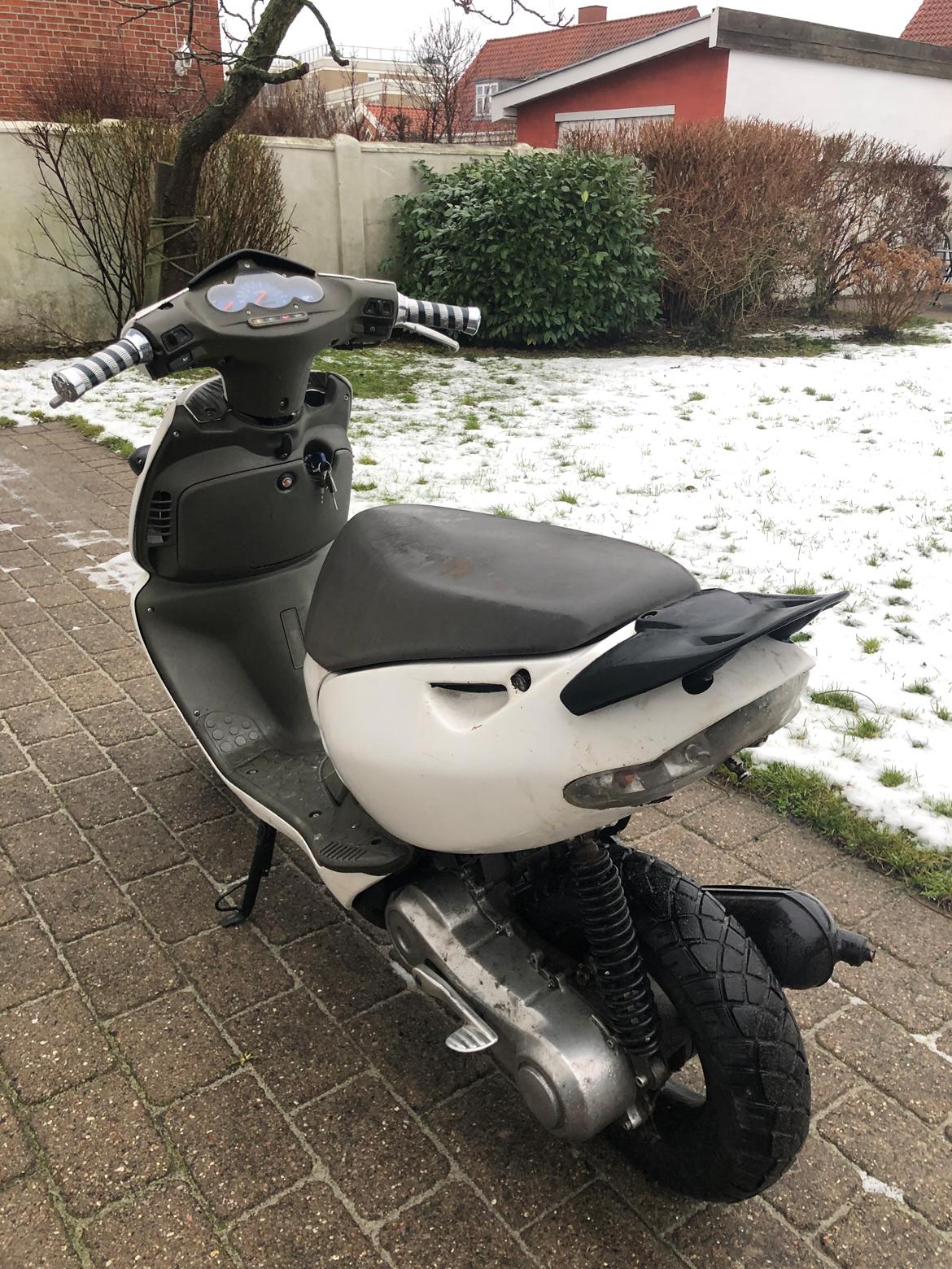 Aprilia Sonic SOLGT!! billede 2