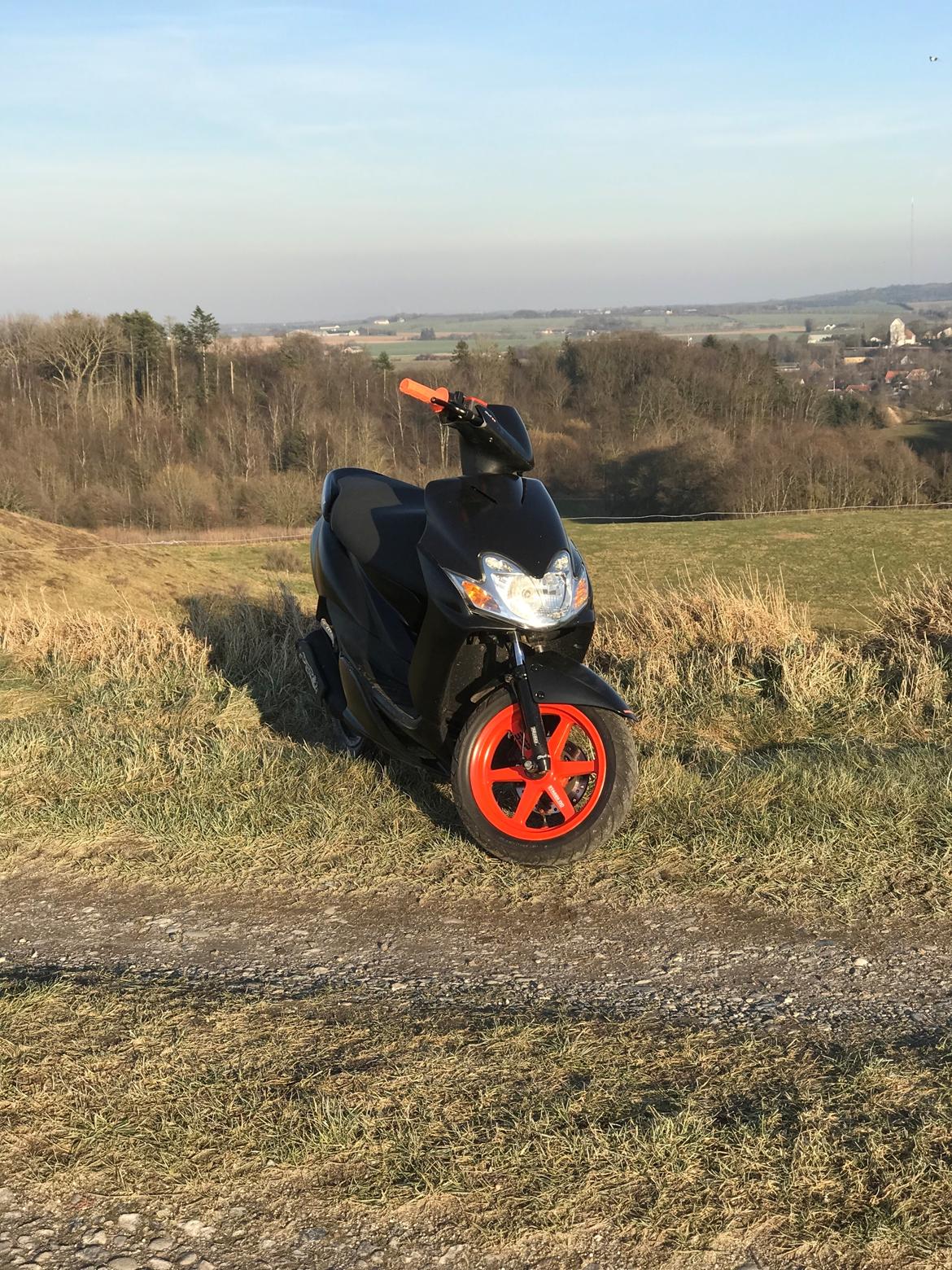 Yamaha Jog r billede 1