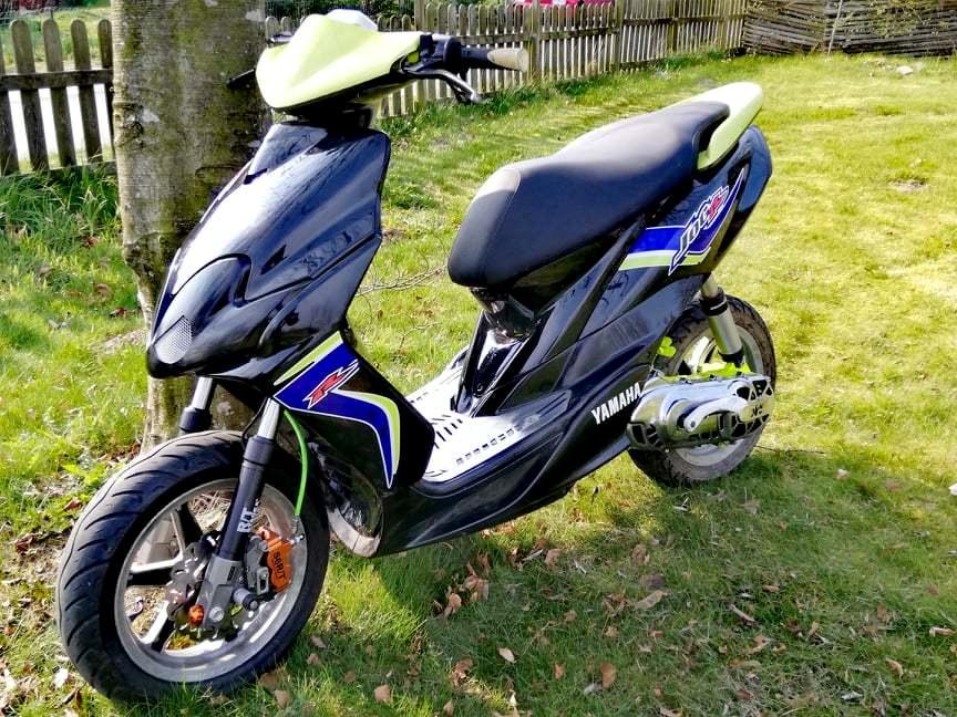 Yamaha Jog RR Bane billede 5