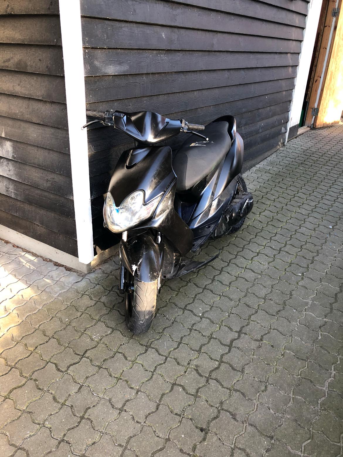 Yamaha Jog r (solgt) billede 1