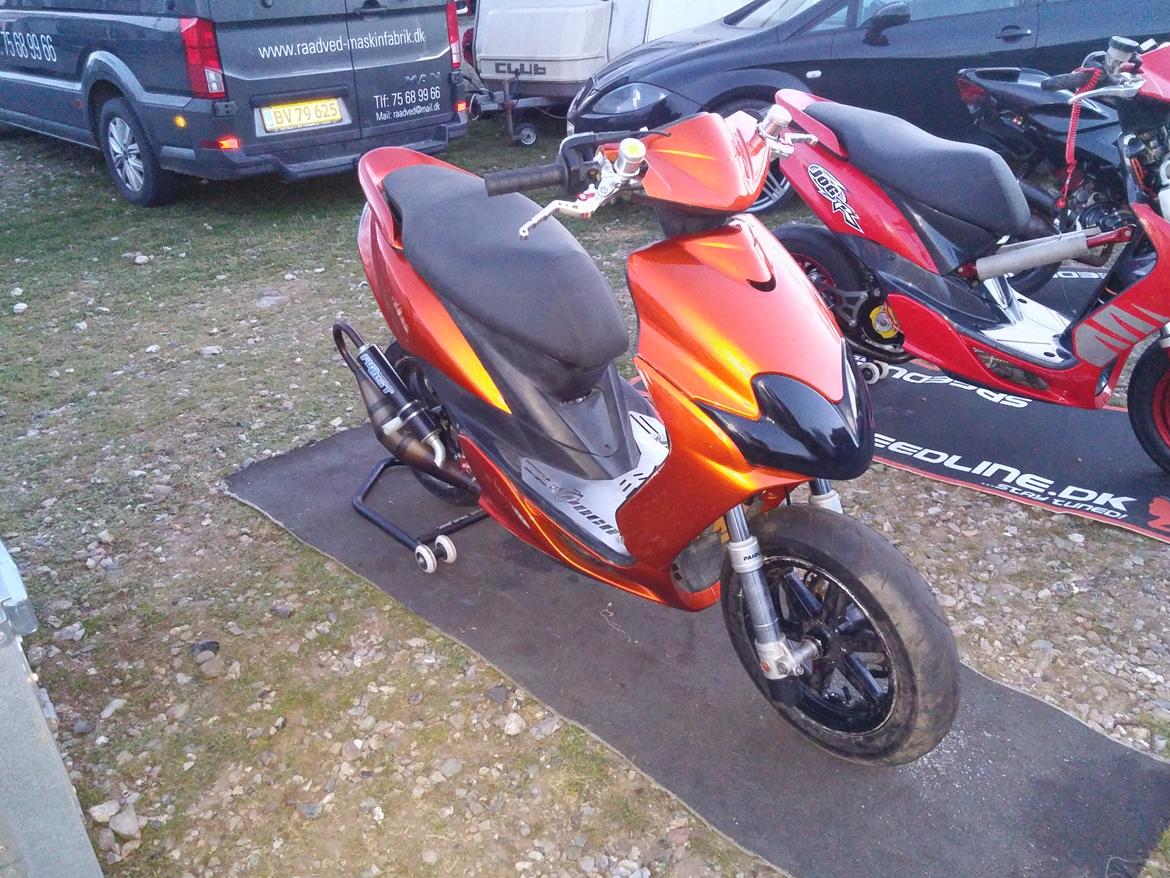 Yamaha jog r ts dd billede 1