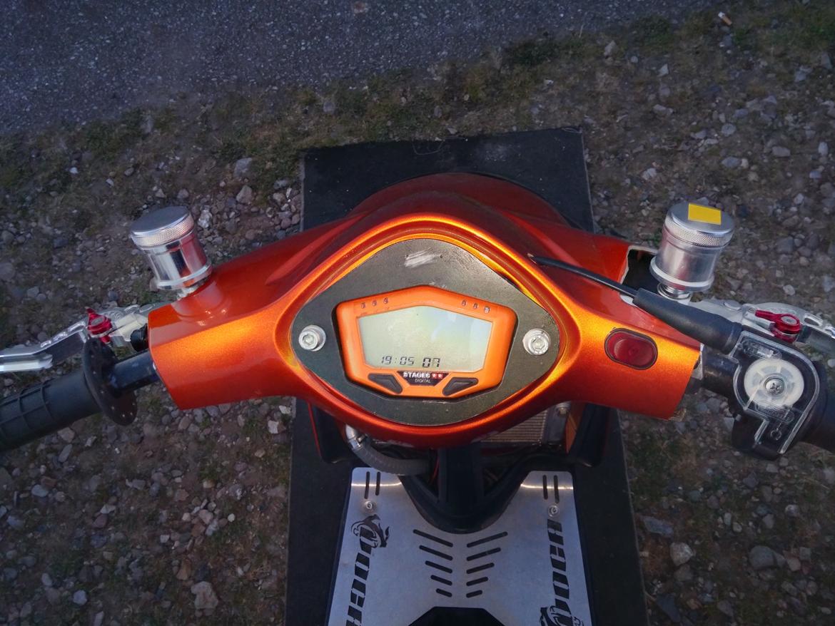 Yamaha jog r ts dd billede 7