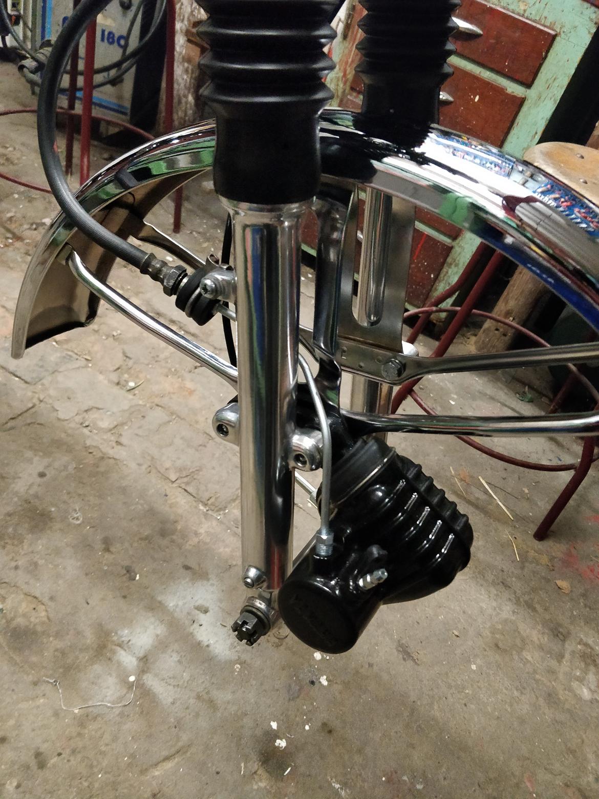 Yamaha FS1 - Nyrenoveret bremsekaliber billede 8