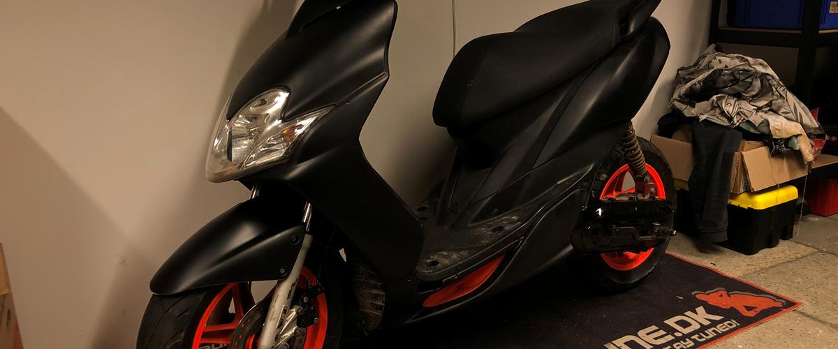 Yamaha Jog r [SOLGT] - 2014 - Billeder og tekst bliver opda...