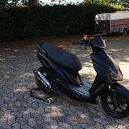 Yamaha Jog R med neos motor