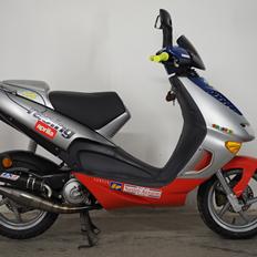 Aprilia SR 50 Rossi Edition