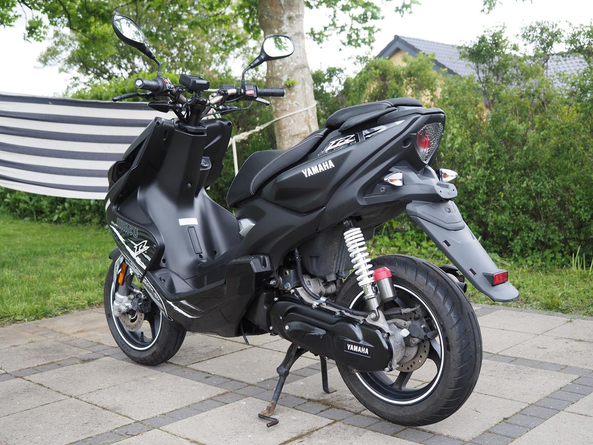 Yamaha Aerox Naked billede 6