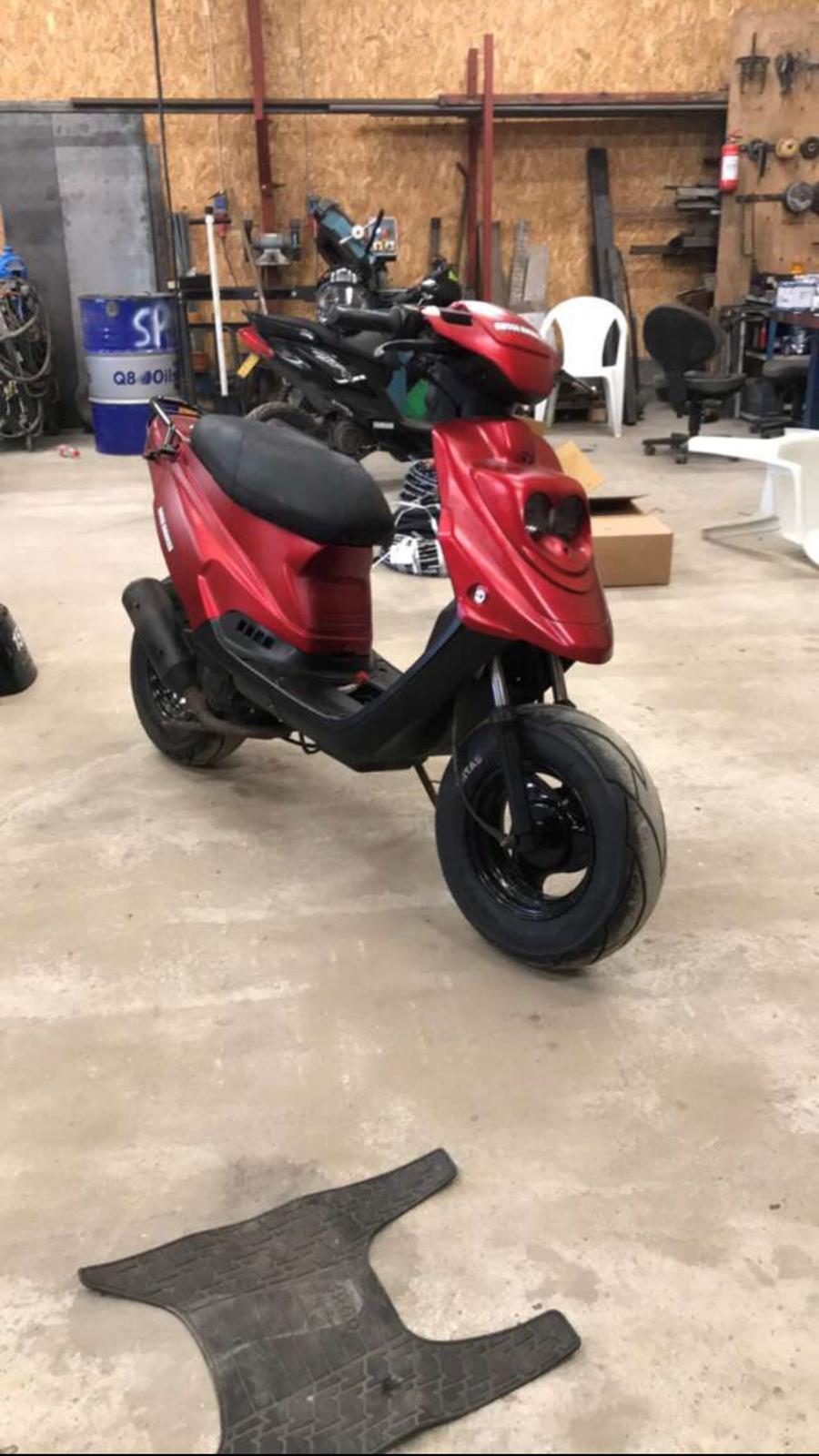 PGO Hot 50 billede 1