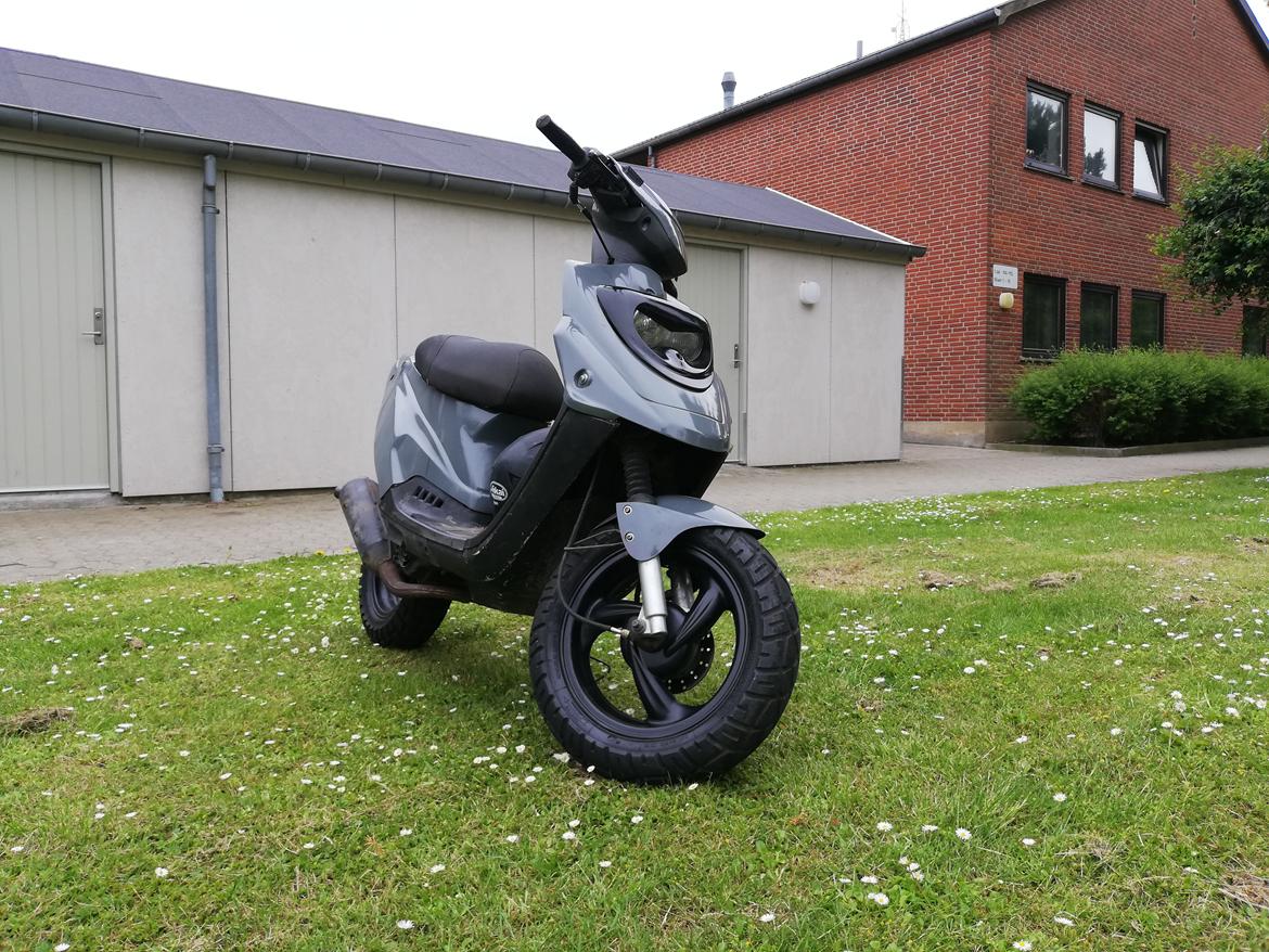 PGO hot 50  billede 2