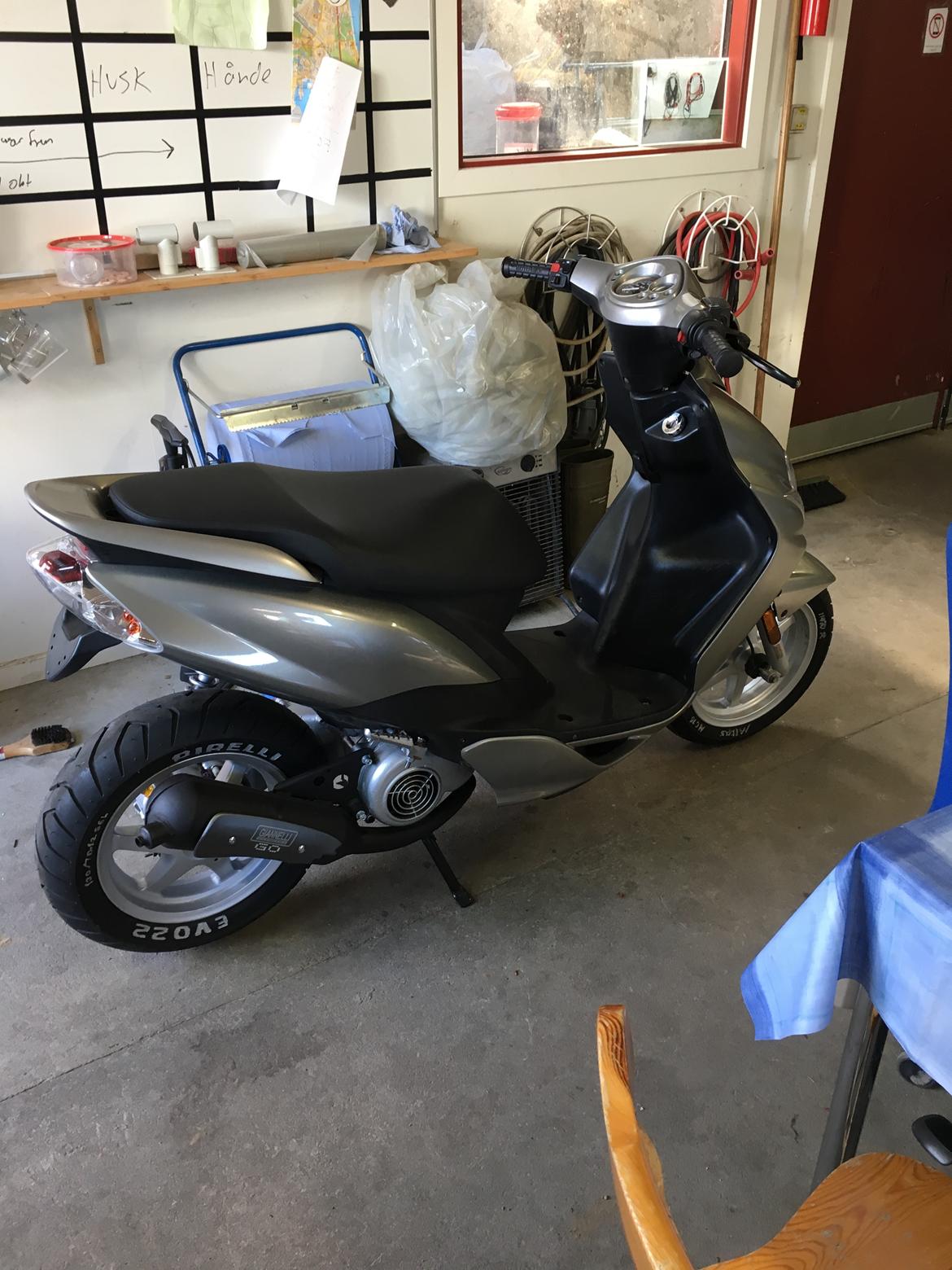 Yamaha jog r   billede 2