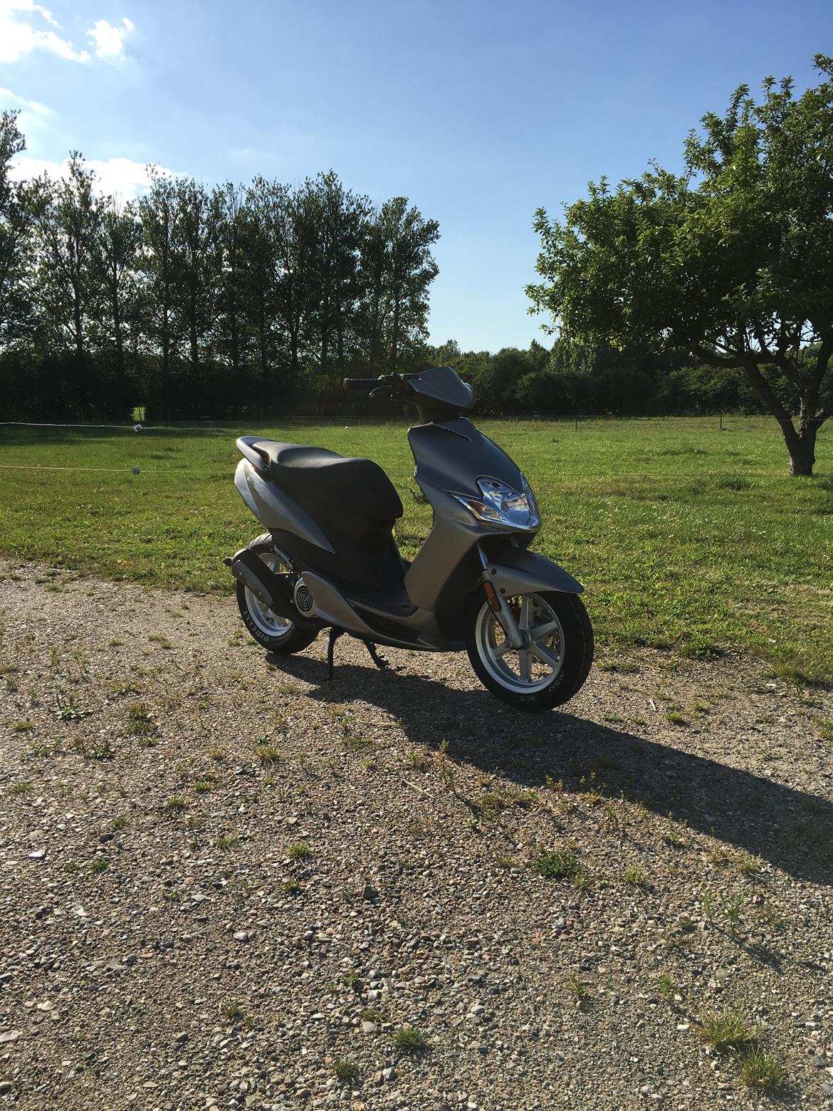 Yamaha jog r   billede 11