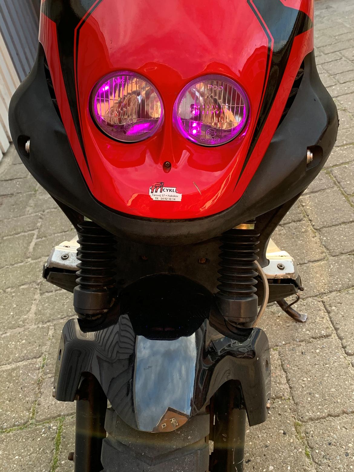 PGO Pmx Naked billede 4
