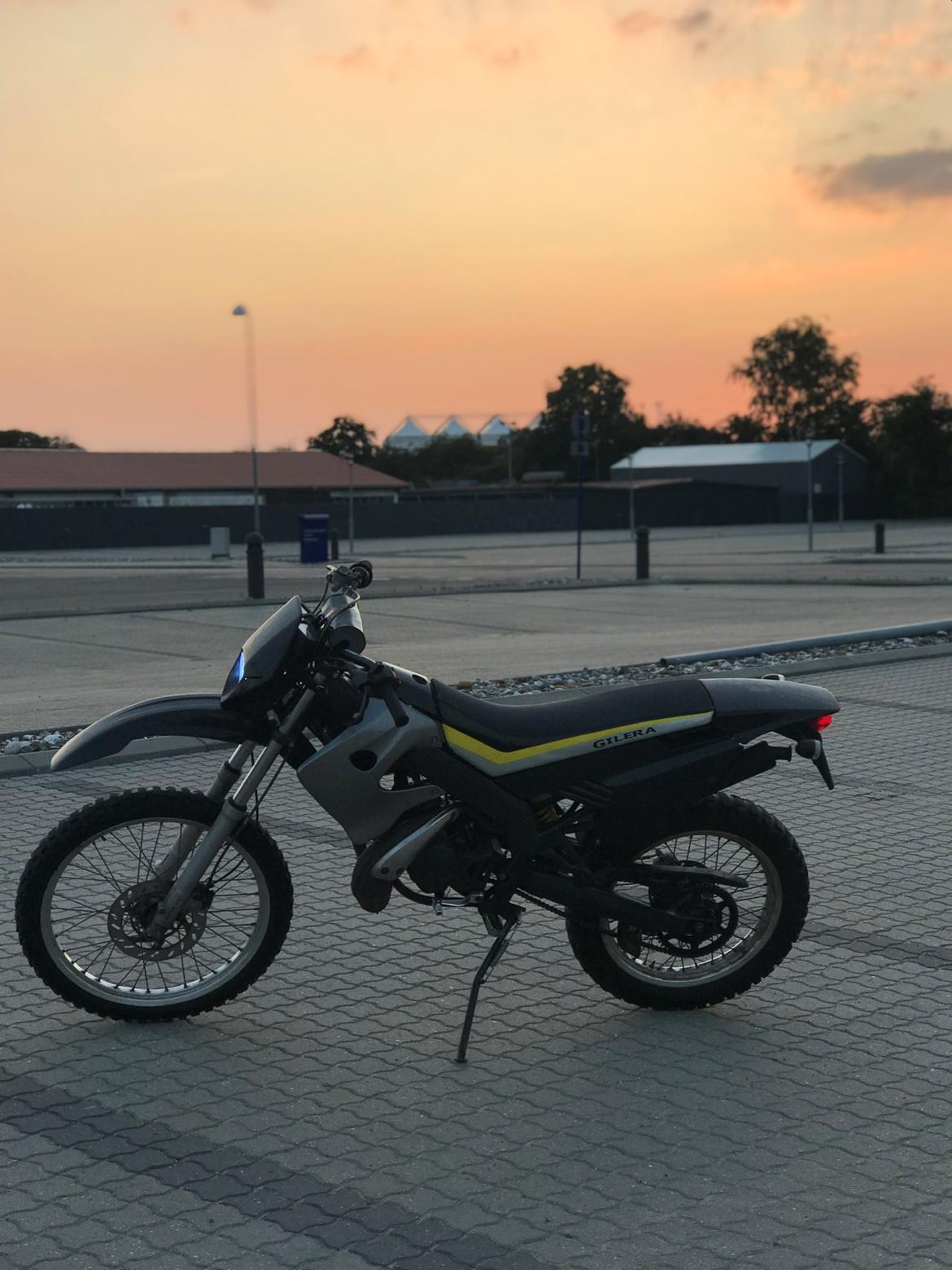 Gilera  rcr  - Den skal laves pæn inden den 2 november  billede 2