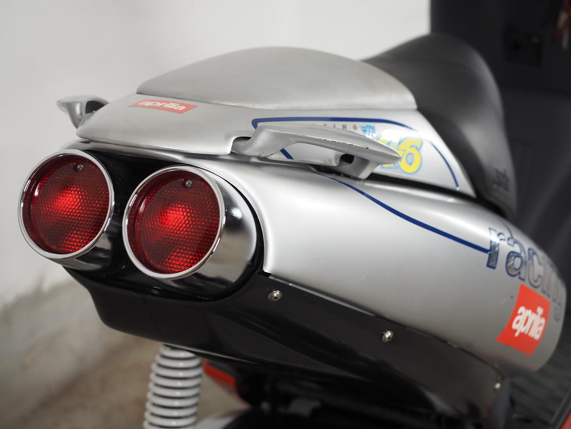 Aprilia SR 50 Rossi Edition billede 17