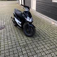 Yamaha Jog r