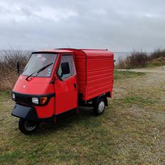 Piaggio Ape 50 (tuk tuk )