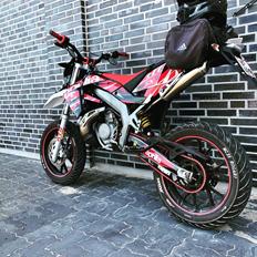 Aprilia SX 50 "MONA"